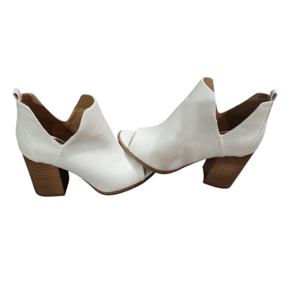 Qupid Cream Peep‎ Toe Ankle Boot